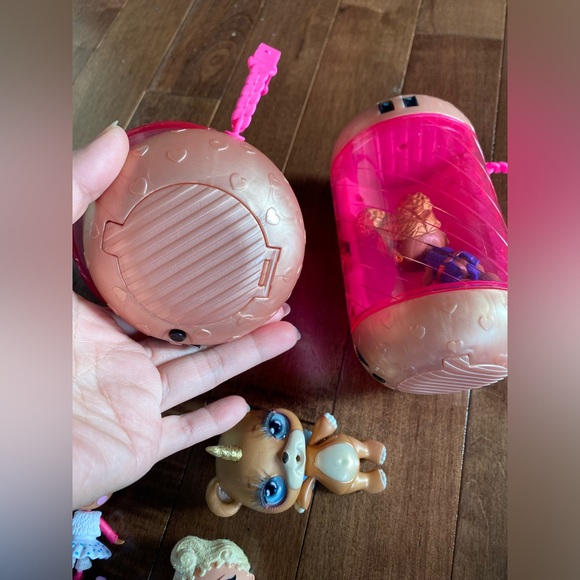 LOT of LOL dolls plus extras. - Picture 6 of 7